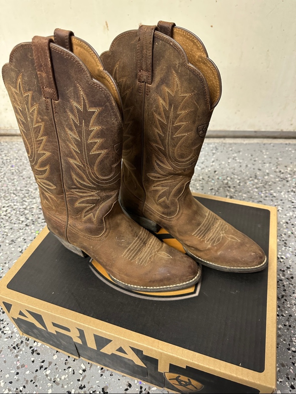 Ariat Brown Embroidered Leather Western Boots